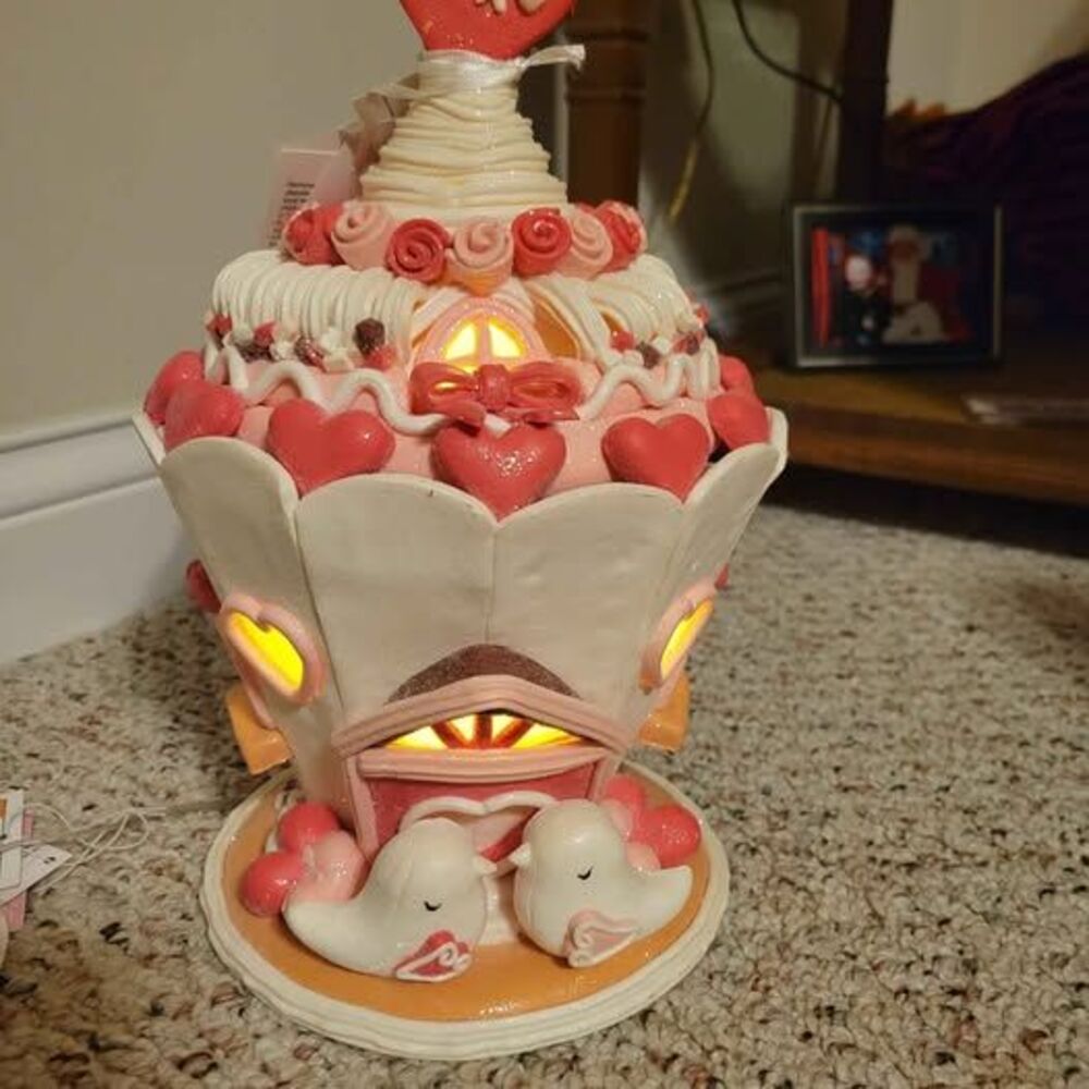 Cupcakes and Cashmere Valentine House